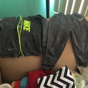 24 months only worn once sweatsuit